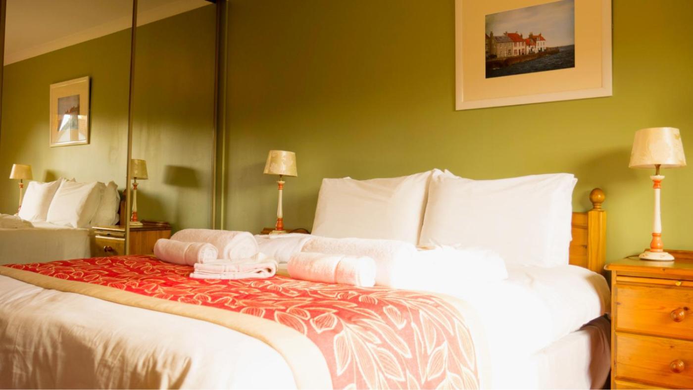 Kilconquhar Castle Estate Bed & Breakfast Room photo